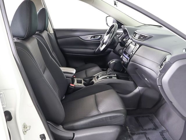 2020 Nissan Rogue AWD SV - 22956660 - 28