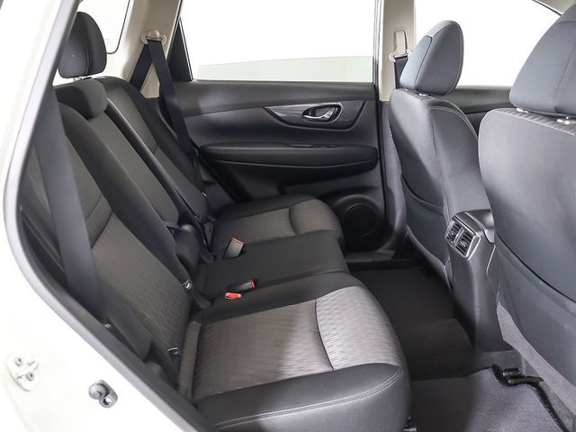 2020 Nissan Rogue AWD SV - 22956660 - 31