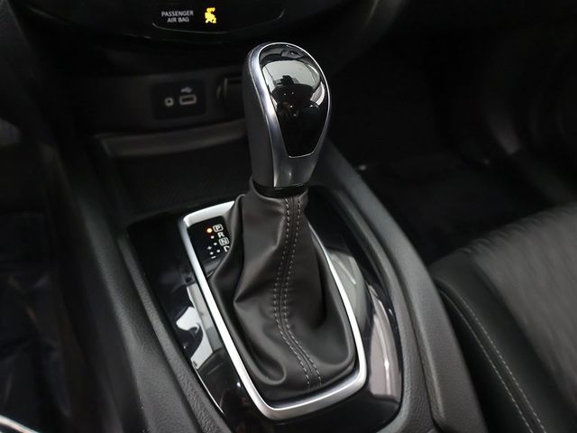 2020 Nissan Rogue AWD SV - 22956660 - 44