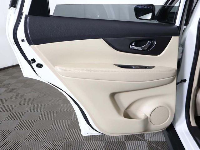2020 Nissan Rogue AWD SV - 23074004 - 22