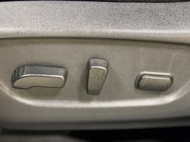 2020 Nissan Rogue AWD SV - 23101453 - 17