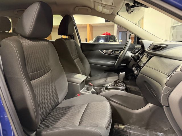 2020 Nissan Rogue AWD SV - 23101453 - 21
