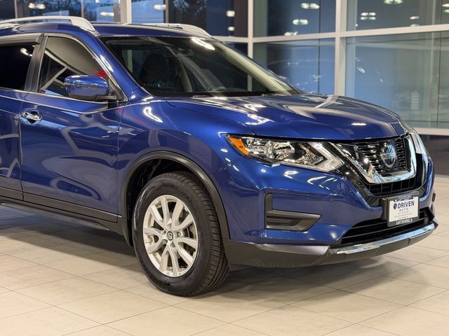 2020 Nissan Rogue AWD SV - 23101453 - 4