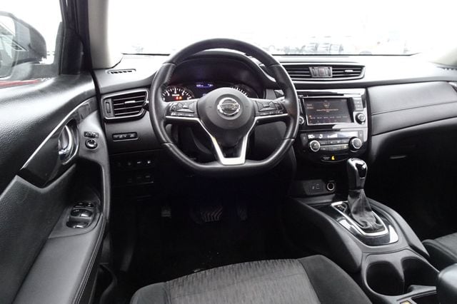 2020 Nissan Rogue AWD SV - 22775763 - 14