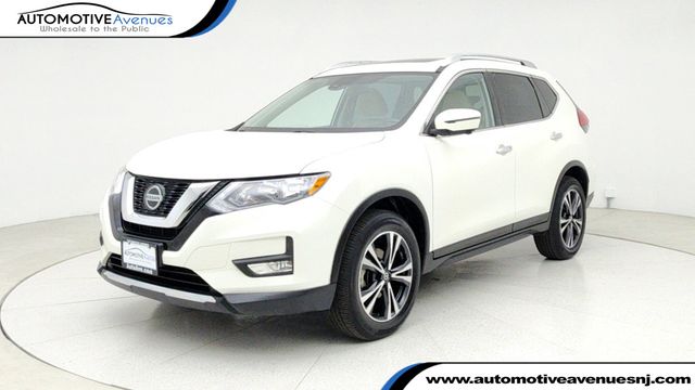 2020 Nissan Rogue AWD SV with Sun & Sound Touring Package - 22949110 - 0