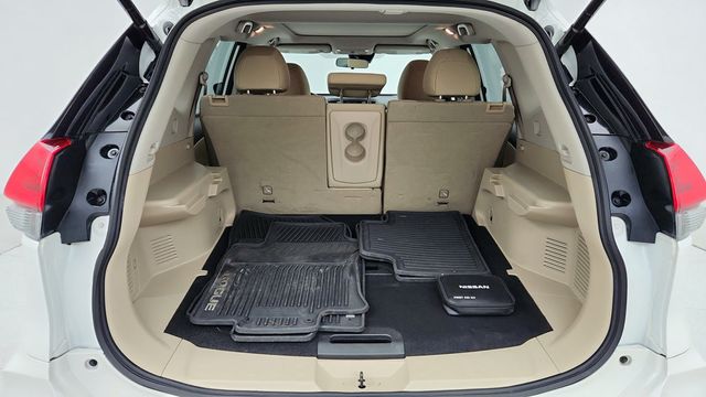 2020 Nissan Rogue AWD SV with Sun & Sound Touring Package - 22949110 - 22