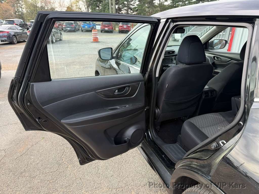 2020 Nissan Rogue FWD S - 23002133 - 9