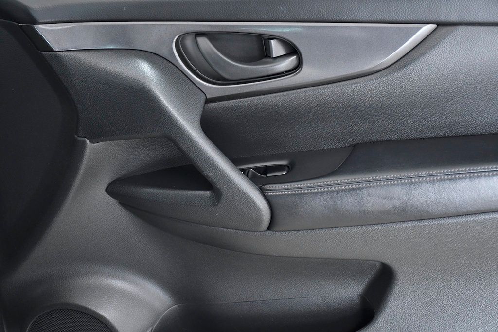 2020 Nissan Rogue FWD S - 22912109 - 16