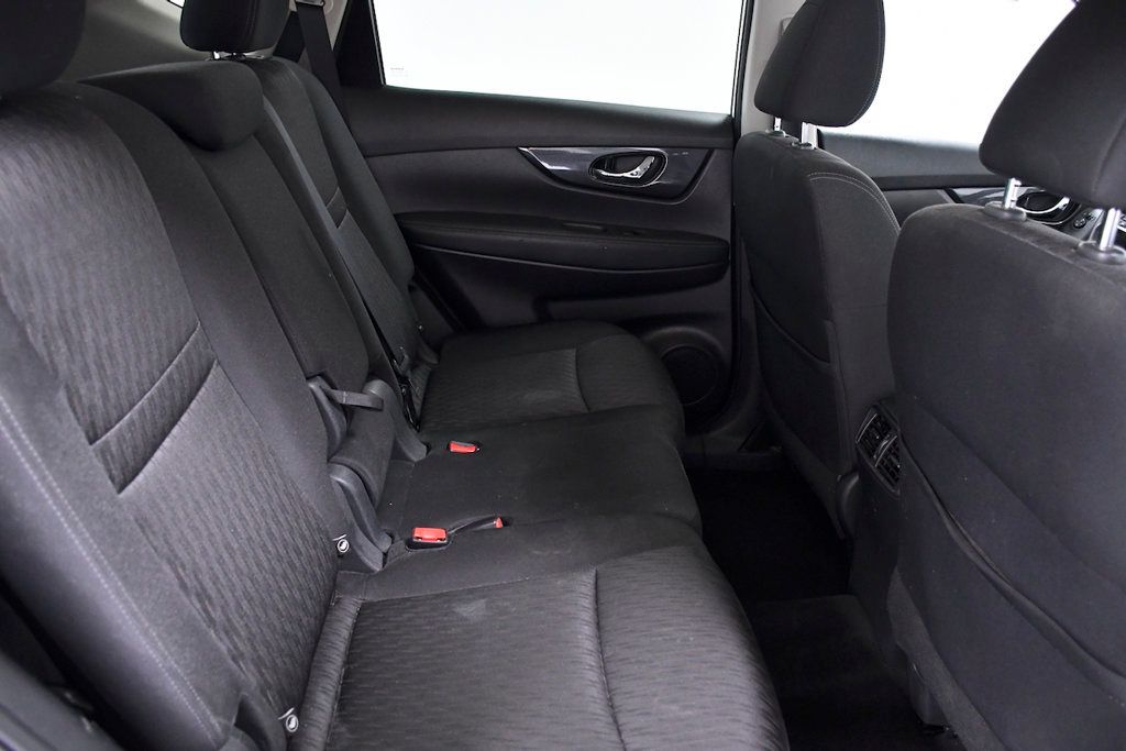 2020 Nissan Rogue FWD SV - 22912107 - 13