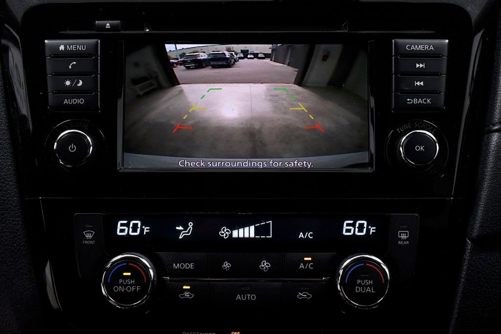 2020 Nissan Rogue FWD SV - 22912107 - 25