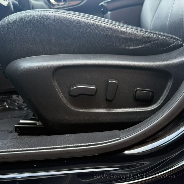 2020 Nissan Rogue FWD SV w/BLINDSPOT, LANE DEPARTURE & APPLE CARPLAY - 23065197 - 18