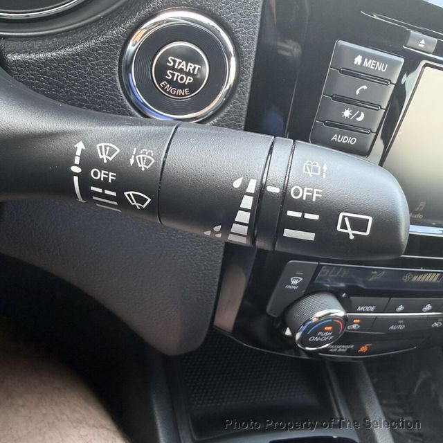 2020 Nissan Rogue FWD SV w/BLINDSPOT, LANE DEPARTURE & APPLE CARPLAY - 23065197 - 24