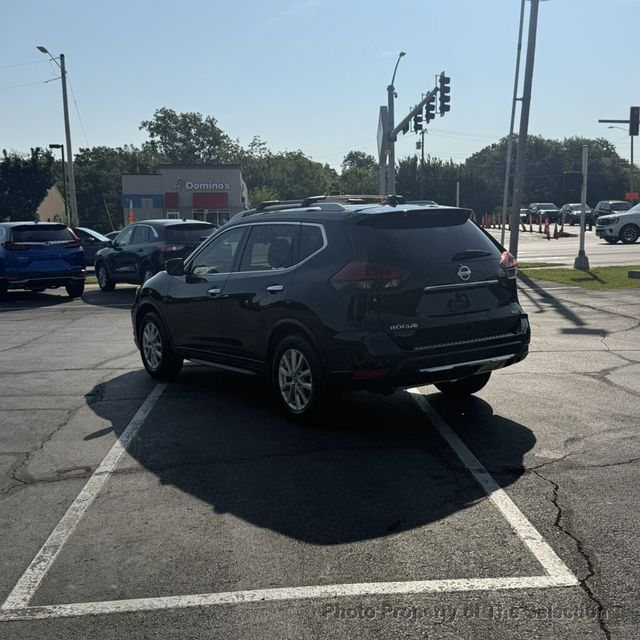 2020 Nissan Rogue FWD SV w/BLINDSPOT, LANE DEPARTURE & APPLE CARPLAY - 23065197 - 7