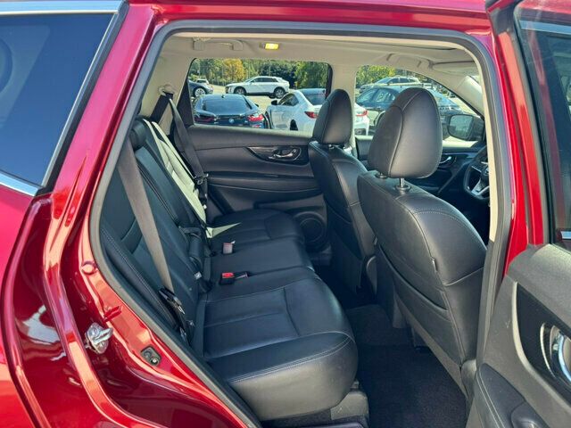 2020 Nissan Rogue LocalTrade/SL-FWD/HeatedLeatherSeats/BlindSpotMonitor/NAV - 22638200 - 16