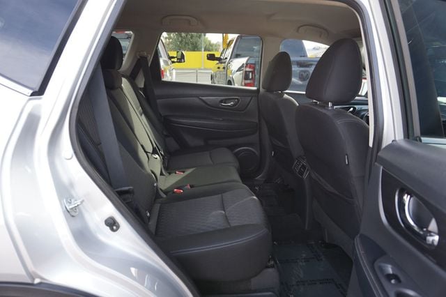 2020 Nissan Rogue SV, PREMIUM WHEELS, CLOTH SEATS, BACKUP CAMERA, BLUETOOTH - 23096700 - 19