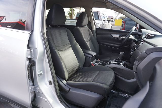 2020 Nissan Rogue SV, PREMIUM WHEELS, CLOTH SEATS, BACKUP CAMERA, BLUETOOTH - 23096700 - 21