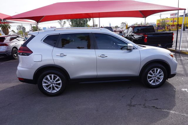 2020 Nissan Rogue SV, PREMIUM WHEELS, CLOTH SEATS, BACKUP CAMERA, BLUETOOTH - 23096700 - 4