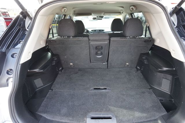 2020 Nissan Rogue SV, PREMIUM WHEELS, CLOTH SEATS, BACKUP CAMERA, BLUETOOTH - 23096700 - 8