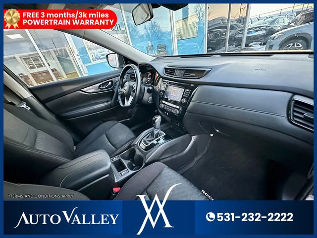 2020 Nissan Rogue SV Sport Utility 4D - 22956869 - 17