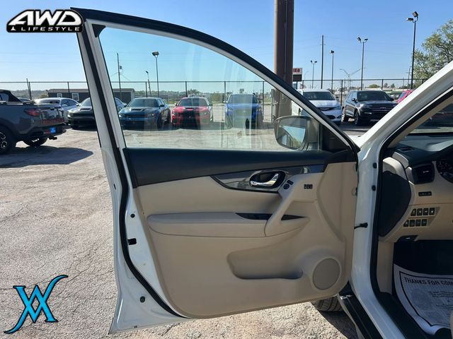 2020 Nissan Rogue SV Sport Utility 4D - 23093945 - 9
