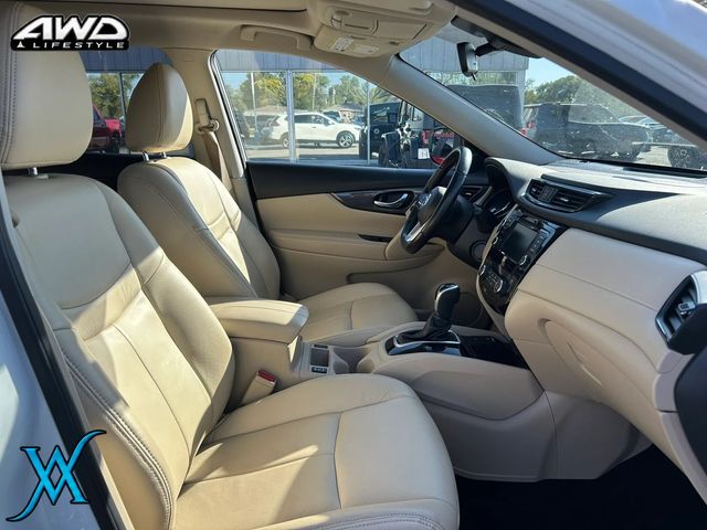 2020 Nissan Rogue SV Sport Utility 4D - 23093945 - 25