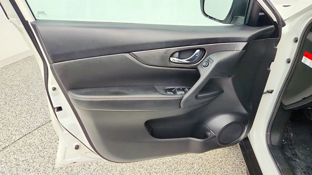 2020 Nissan Rogue S w/ Apple CarPlay, Android Auto & Spacious Cargo - 22996250 - 9