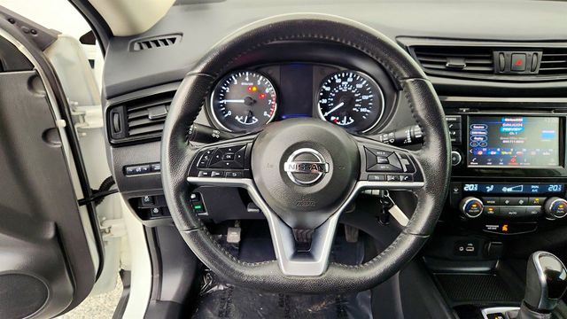 2020 Nissan Rogue S w/ Apple CarPlay, Android Auto & Spacious Cargo - 22996250 - 12