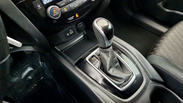 2020 Nissan Rogue S w/ Apple CarPlay, Android Auto & Spacious Cargo - 22996250 - 15