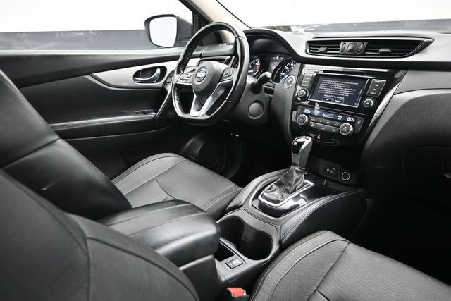 2020 Nissan Rogue Sport AWD SL - 23001686 - 17