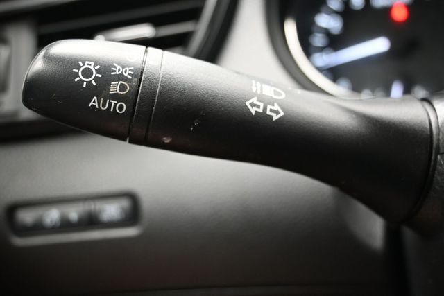 2020 Nissan Rogue Sport AWD SL - 23001686 - 25