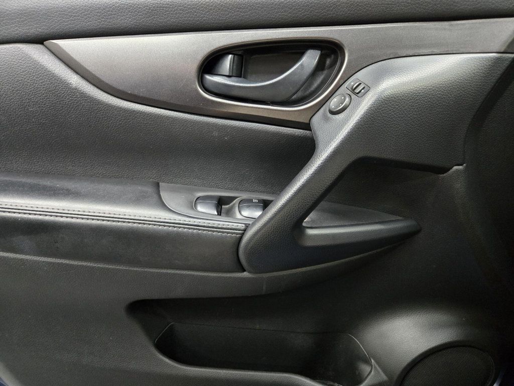 2020 Nissan Rogue Sport FWD S - 22958139 - 13