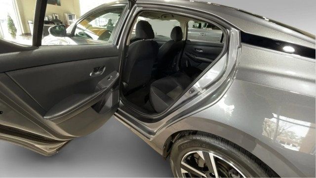 2020 Nissan Sentra SV CVT - 22960640 - 9