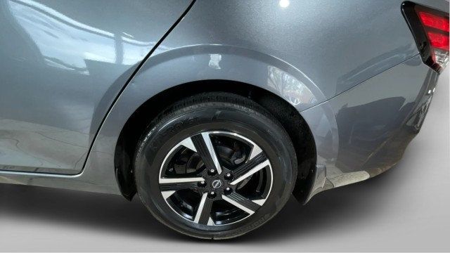 2020 Nissan Sentra SV CVT - 22960640 - 17