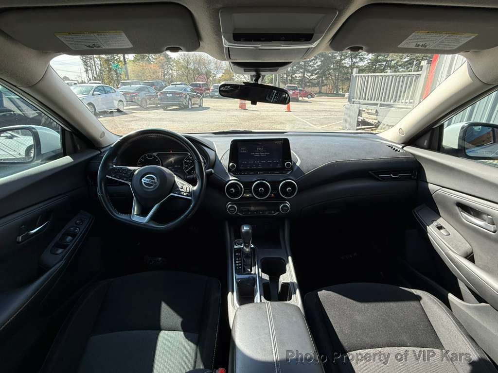 2020 Nissan Sentra SV CVT - 23000905 - 12