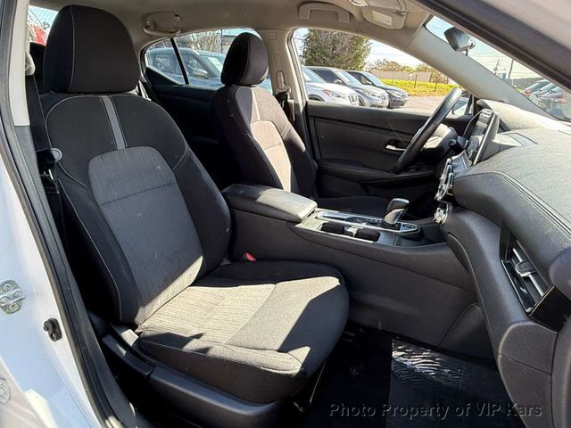 2020 Nissan Sentra SV CVT - 23000905 - 16