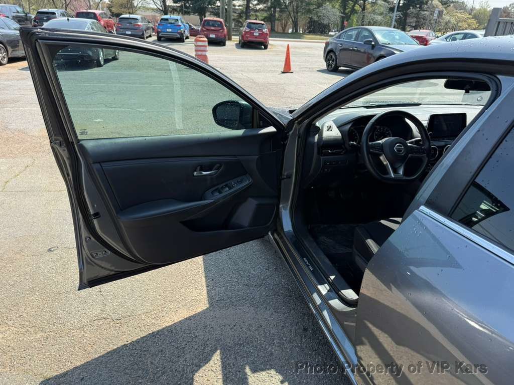 2020 Nissan Sentra SV CVT - 23000906 - 8