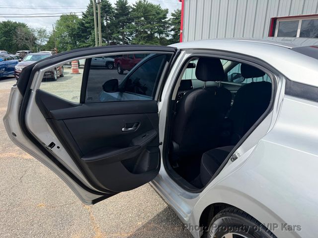 2020 Nissan Sentra SV CVT - 23043270 - 11