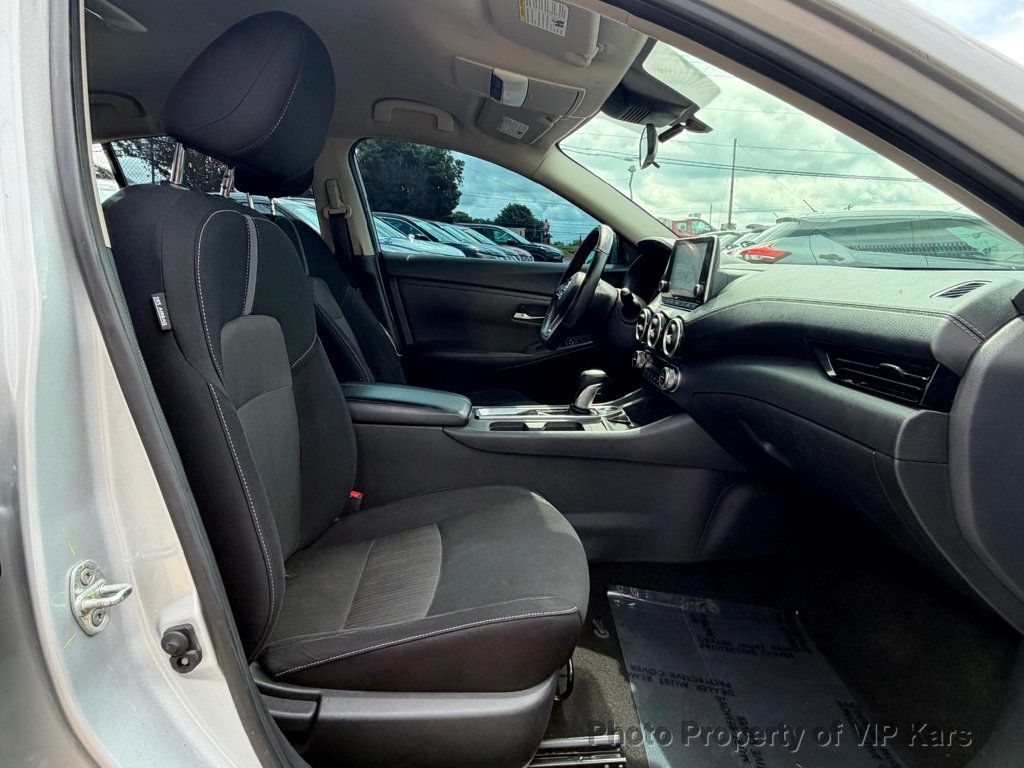 2020 Nissan Sentra SV CVT - 23043270 - 17