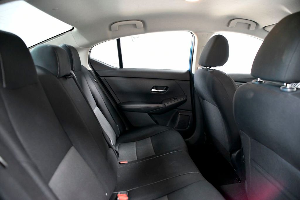 2020 Nissan Sentra SV CVT - 22185343 - 13