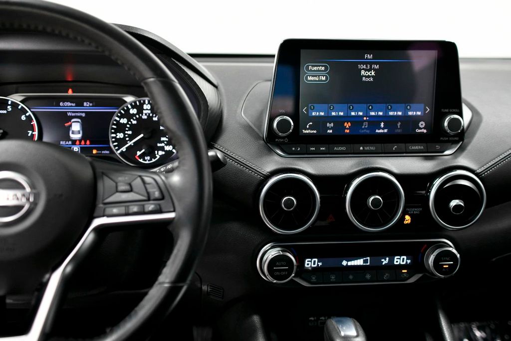 2020 Nissan Sentra SV CVT - 22185343 - 23