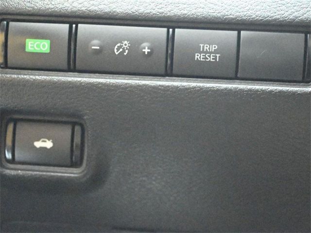 2020 Nissan Sentra SV CVT - 22969859 - 31