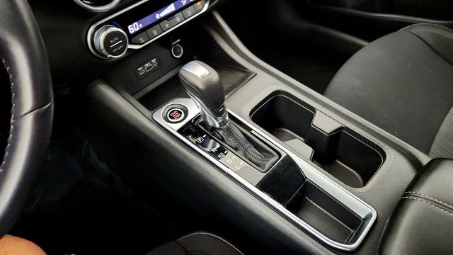 2020 Nissan Sentra SV CVT - 23039421 - 15