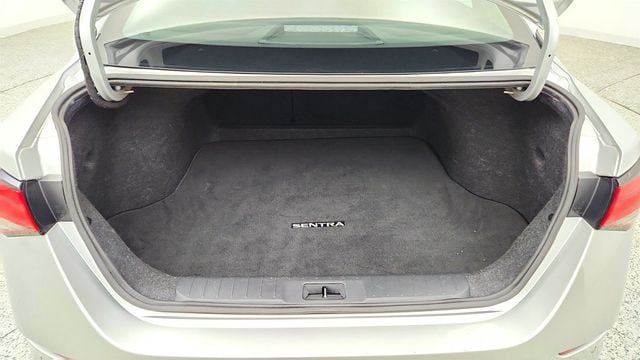 2020 Nissan Sentra SV CVT - 23039421 - 20