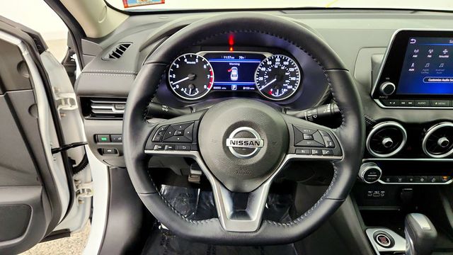 2020 Nissan Sentra SV CVT - 23095060 - 11
