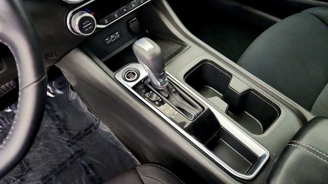 2020 Nissan Sentra SV CVT - 23095060 - 14