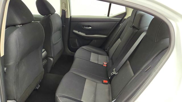 2020 Nissan Sentra SV CVT - 23095060 - 17