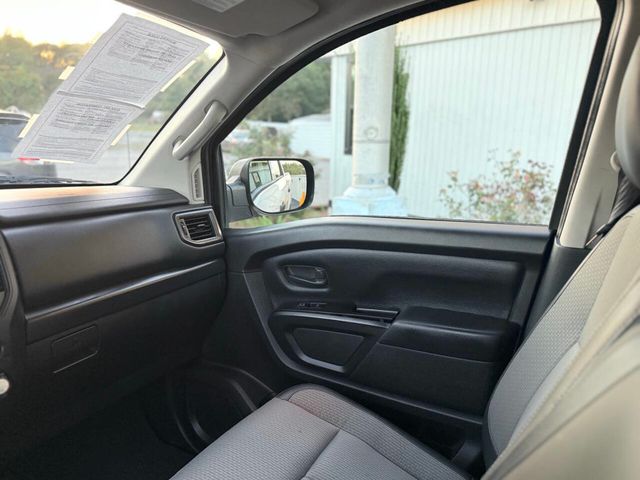 2020 Nissan Titan 4x4 Crew Cab S - 22910779 - 15