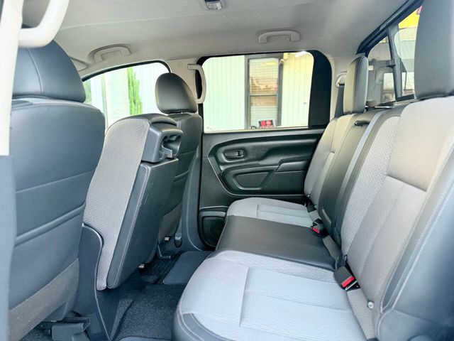 2020 Nissan Titan 4x4 Crew Cab S - 22910779 - 19