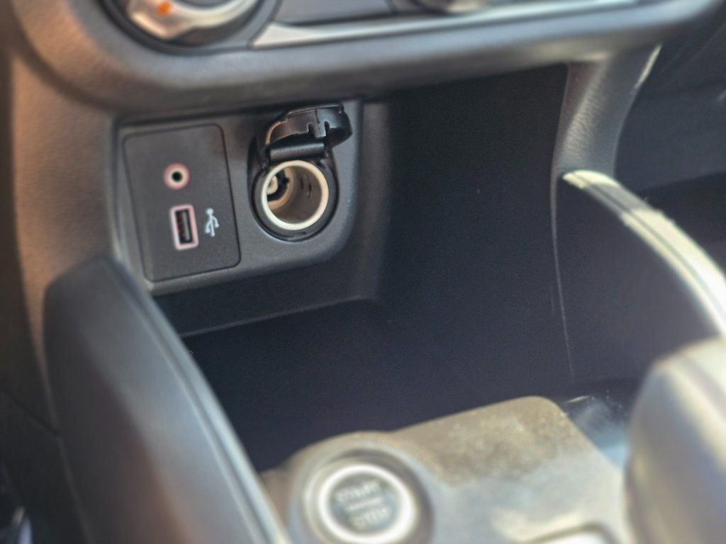 2020 Nissan Versa 1.6 S - 22981145 - 29