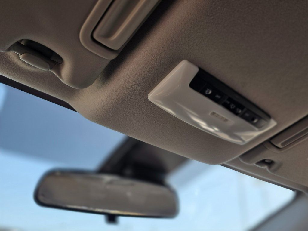 2020 Nissan Versa 1.6 S - 22981145 - 33